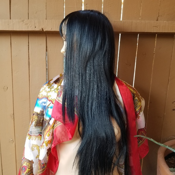 🆕️Ready to Ship Wig With Bangs and Quality Style - Picture 7 of 8